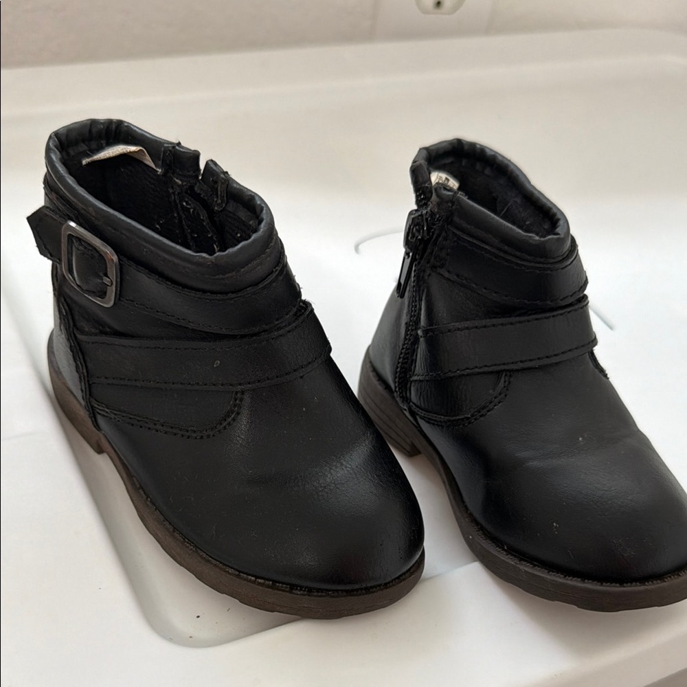 Black Kids Ankle Boots - Classic Zipper & Buckle Style size 6